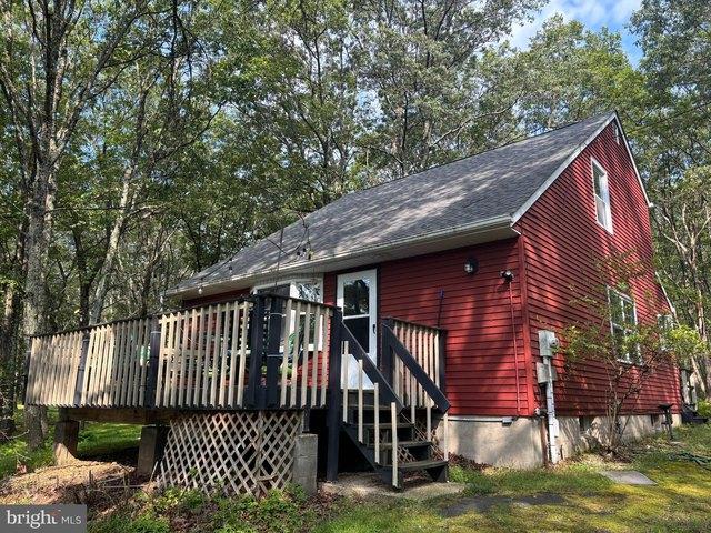 House for sale in Gilbert, Pennsylvania