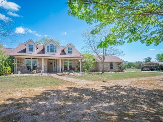 House for sale in Lexington, Texas