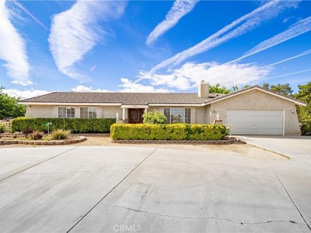 House for sale in Pearblossom, California