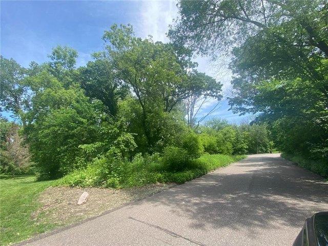 Land for sale in Hennepin, Minnesota