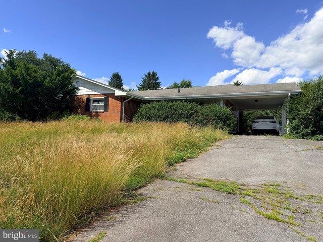 House for sale in Clarksburg, Maryland