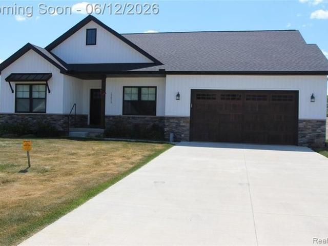 Condo for sale in Fenton, Michigan