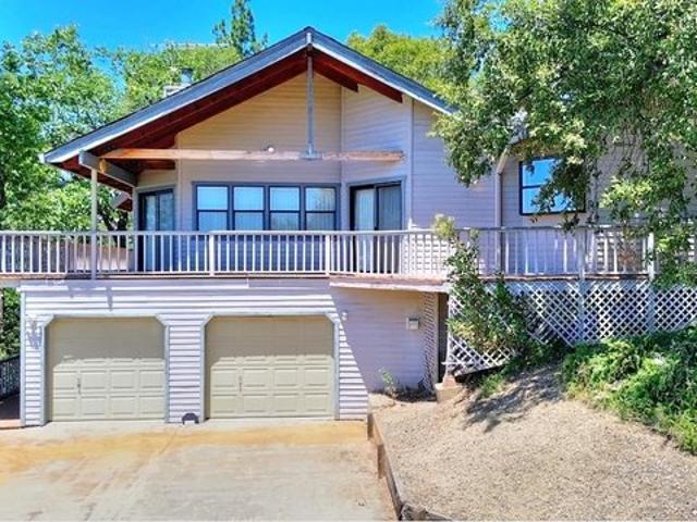 House for sale in Pine Grove, California