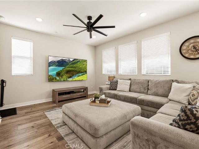 Townhouse for sale in Sylmar Neighborhood Council District, Canoga Park