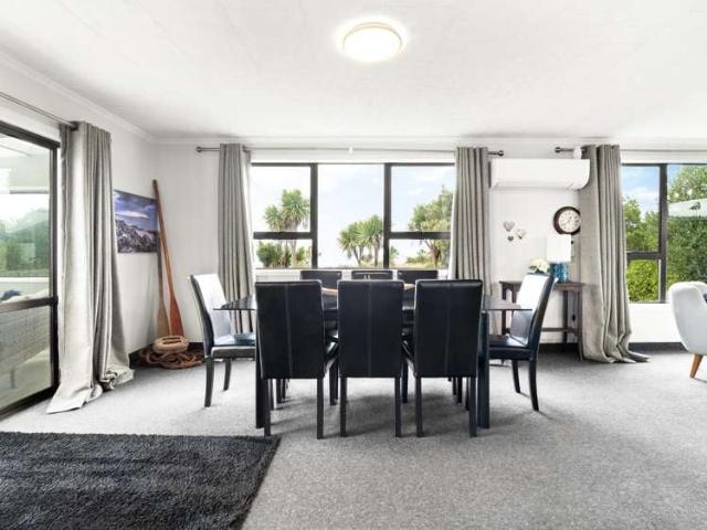 House for sale in Otakou