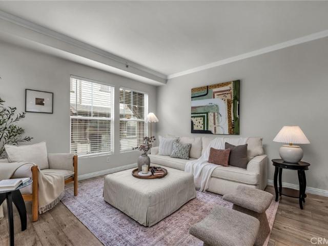 Townhouse for sale in Harbor City, Canoga Park