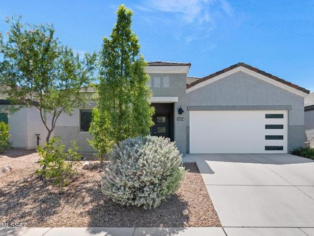House for sale in Vail, Arizona