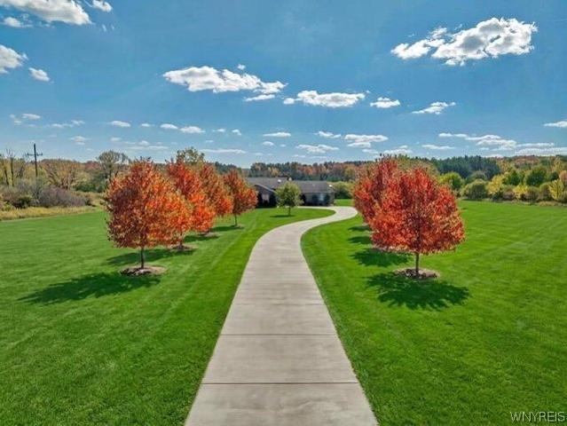 House for sale in Holland, New York