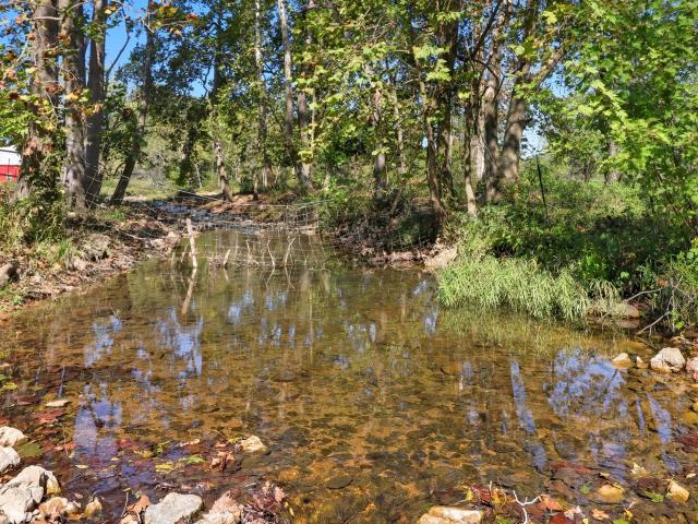 Farm for sale in Howell, Missouri