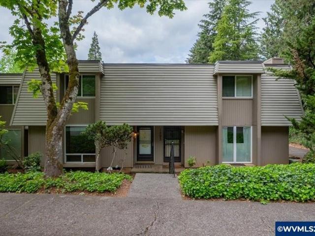Condo for sale in Salem, Marion County
