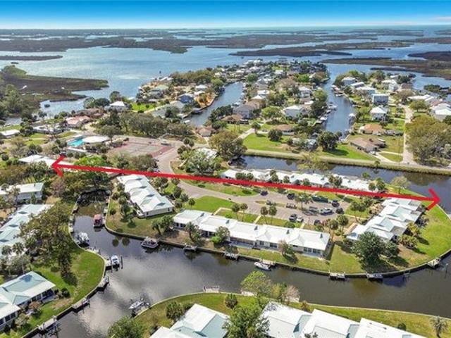 Condo for sale in Crystal River, Florida