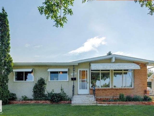 House for sale in Wedgewood, Alberta