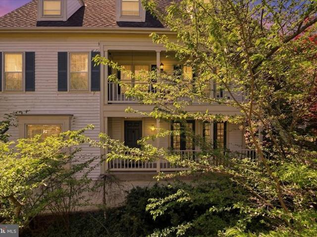 Townhouse for sale in Virginia