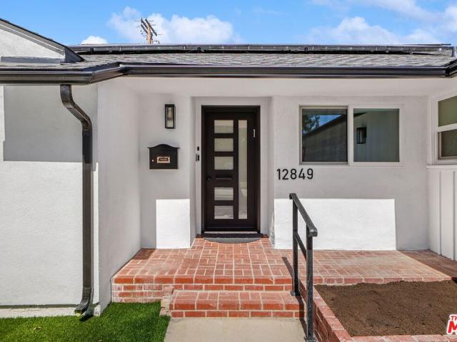House for sale in Canoga Park, California