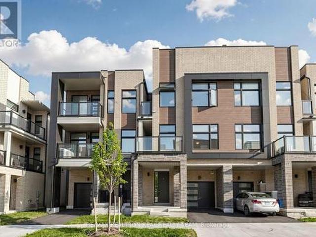House for sale in Oakville, Golden Horseshoe