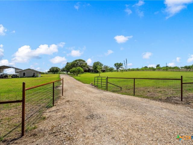 House for sale in Rogers, Texas