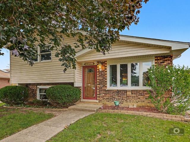 House for sale in Crestwood, Cook County