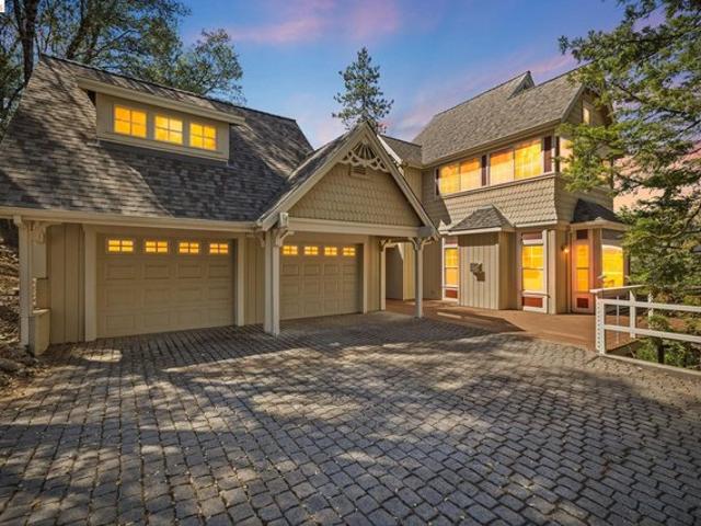 House for sale in Groveland, California