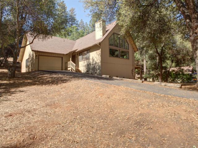 House for sale in Groveland, California