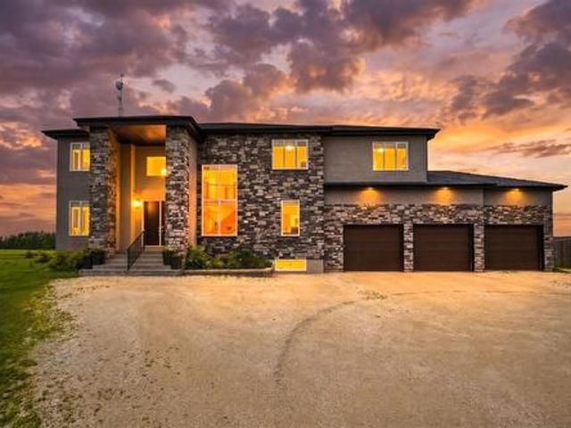 House for sale in East St. Paul, Manitoba