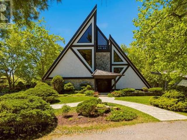 House for sale in Ancaster, Ontario