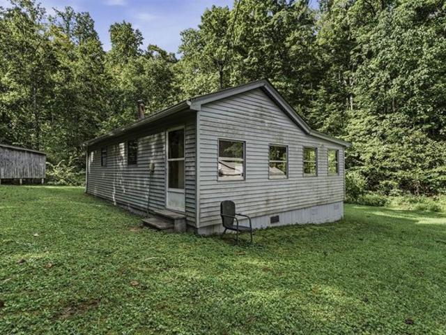 Farm for sale in Edmonton, Kentucky