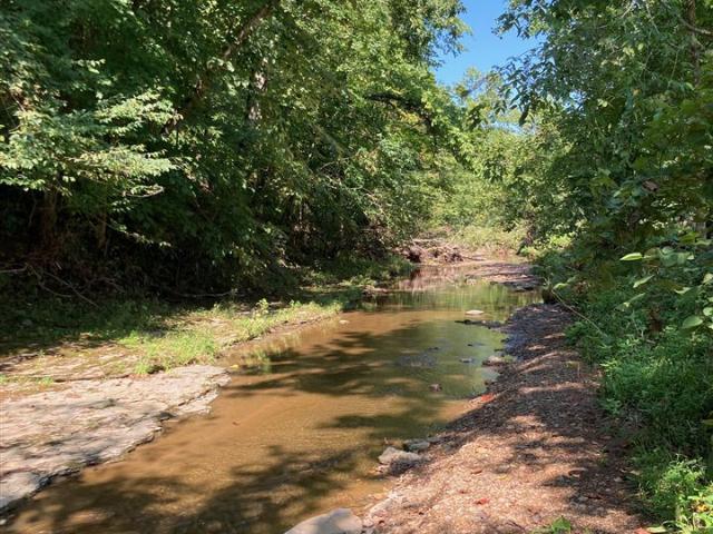 House for sale in Edmonton, Kentucky