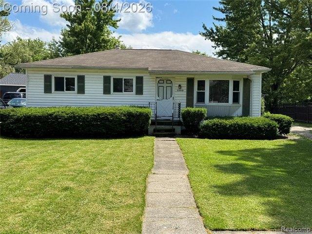 House for sale in Lapeer, Lapeer County