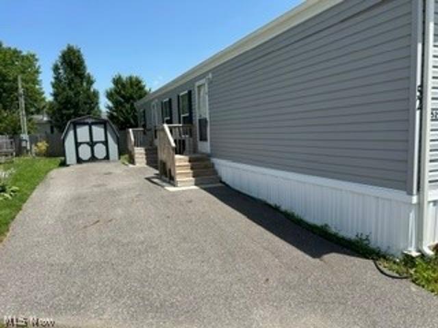 House for sale in Chardon, Ohio