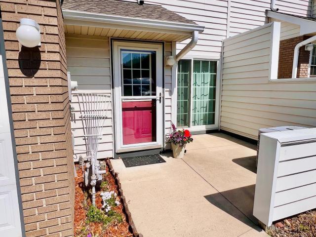 Townhouse for sale in Apple Valley