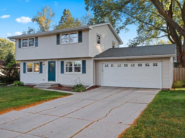 House for sale in Ashwaubenon, Brown County