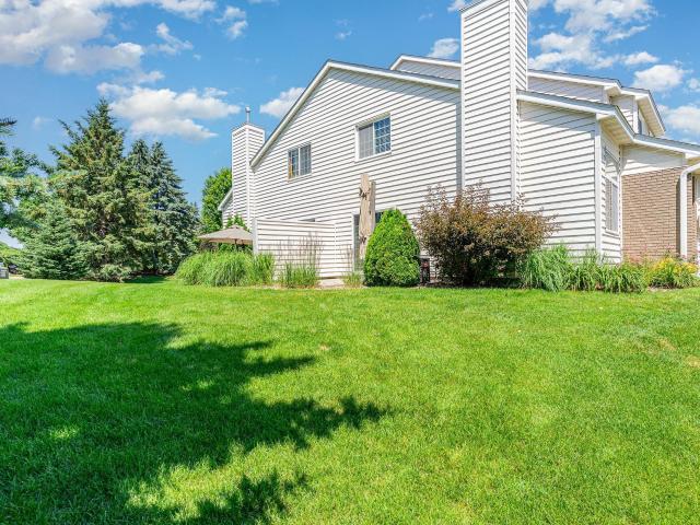 Townhouse for sale in Apple Valley