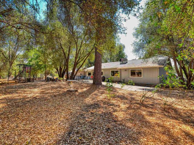 House for sale in Groveland, Tuolumne County