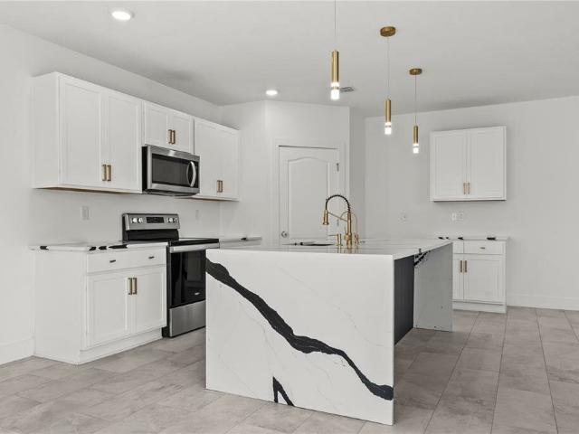 House for rent in Davenport