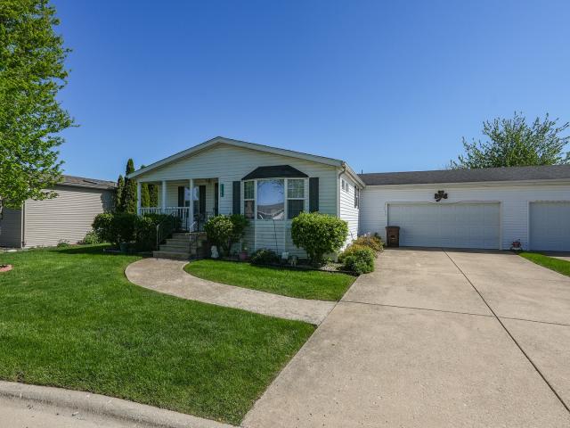 House for sale in Manteno, Illinois