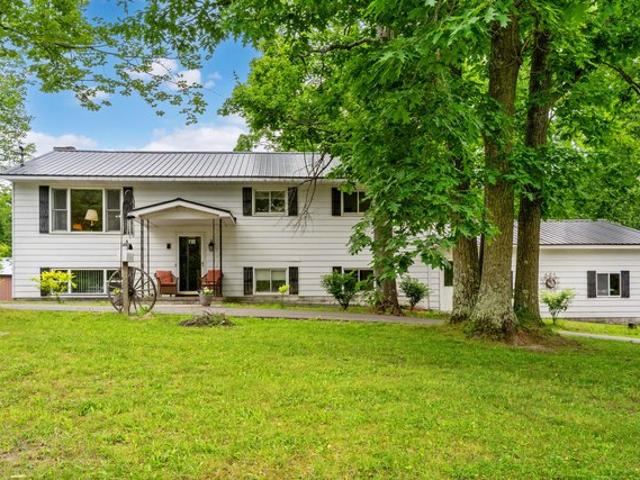 House for sale in Hubbard Lake, Michigan