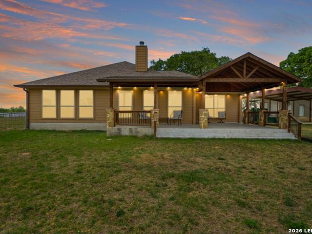 House for sale in Saint Hedwig, Texas