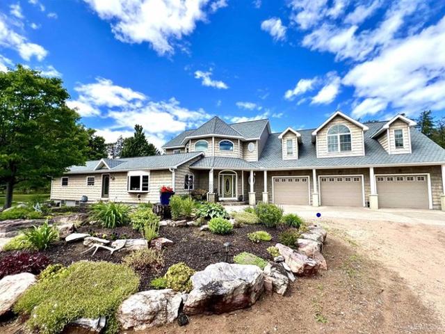 House for sale in Marquette, Michigan