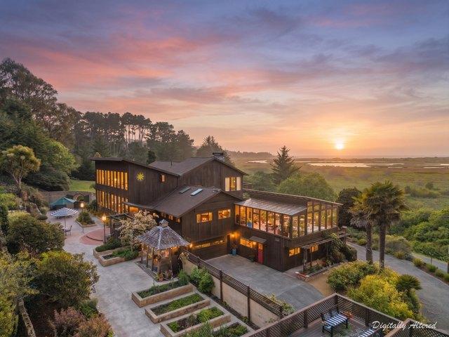 House for sale in Humboldt, California