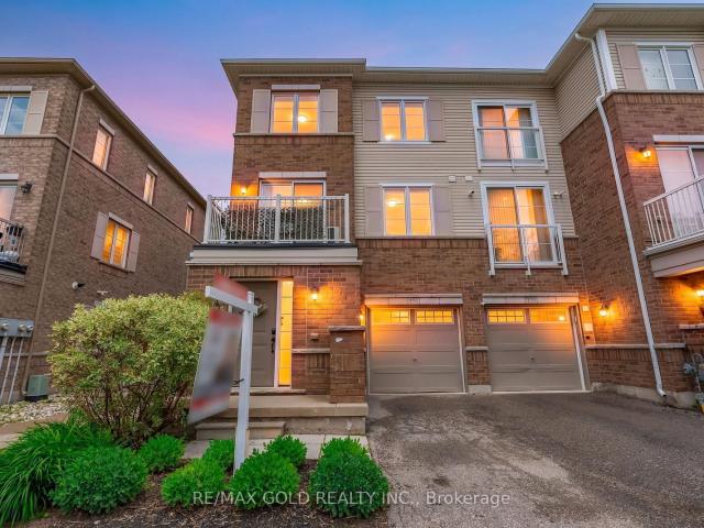 Townhouse for sale in Woburn, Ontario