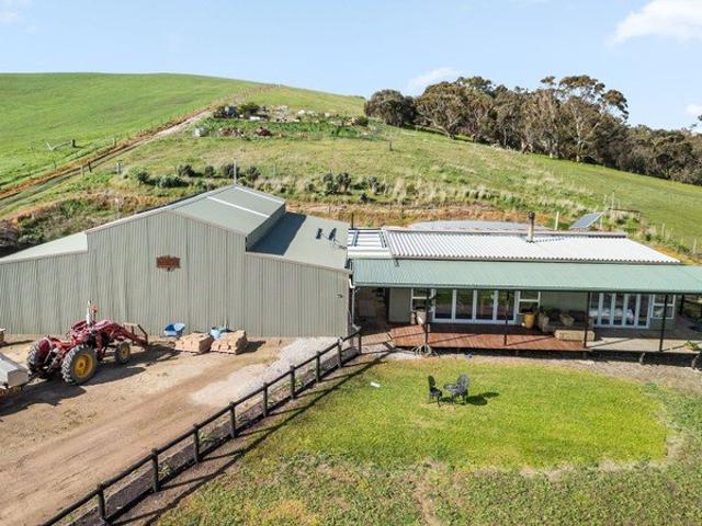 Cottage for sale in Parawa, South Australia