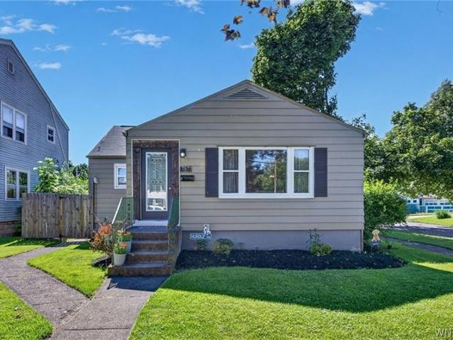 House for sale in Niagara, New York