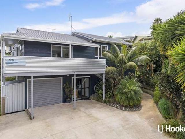 House for sale in Athenree, Bay Of Plenty