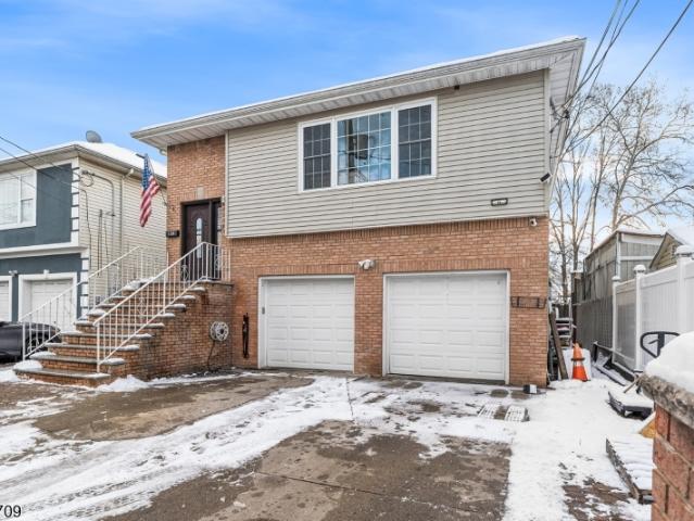 House for sale in Hillside, New Jersey