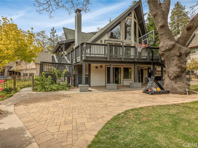 House for sale in Blue Jay, California