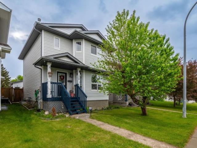 House for sale in Stony Plain, Alberta