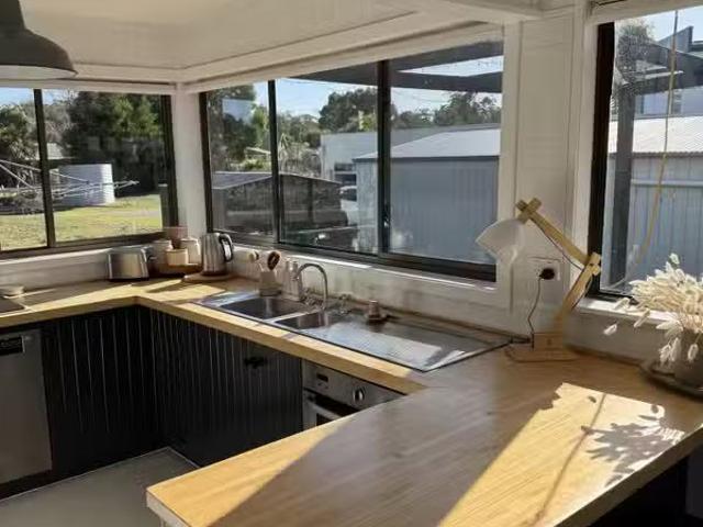 House for rent in Squeaking Point, Tasmania