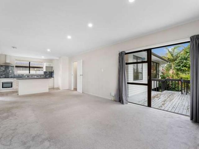 House for rent in Kelston