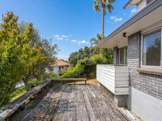 House for sale in Wairau Valley