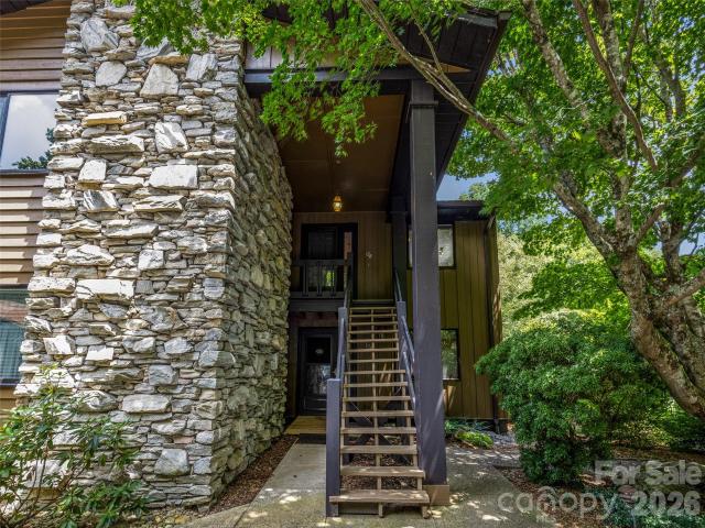 Condo for sale in Hendersonville, North Carolina